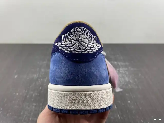 Reps TBK X JORDAN TRAVIS CUSTOM AIR 1 DM7866-808 SCOTT 0520